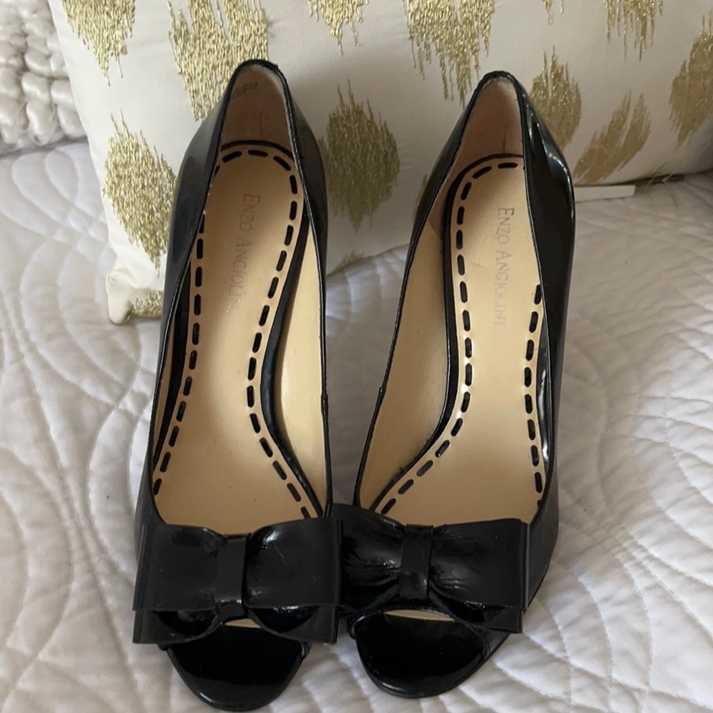 Enzo Angiolini pumps